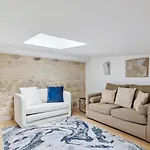 Luxury Living: Appartement Contemporain By Weekome