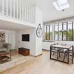 Luxury Living: Appartement Contemporain By Weekome
