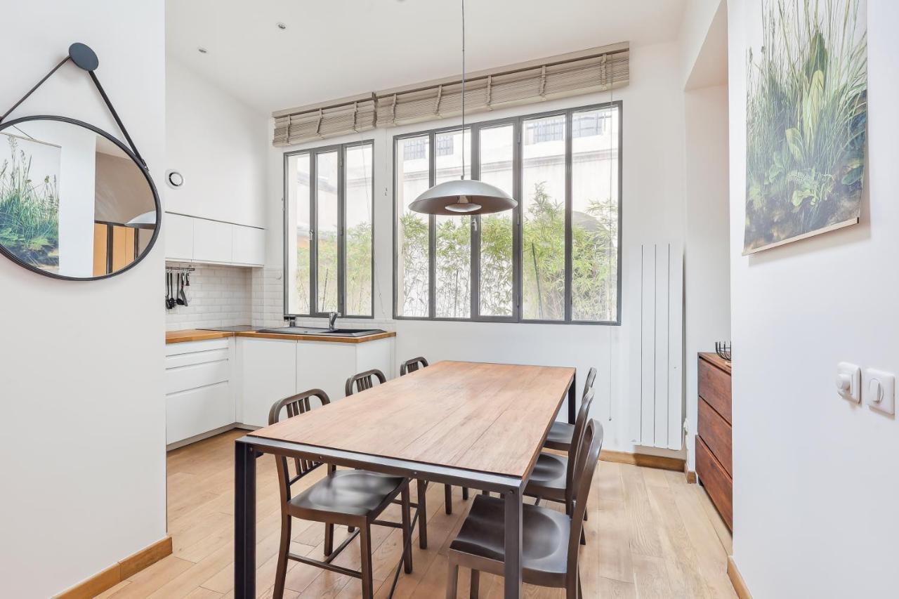 Apartment Luxury Living: Contemporain By Weekome Paris
